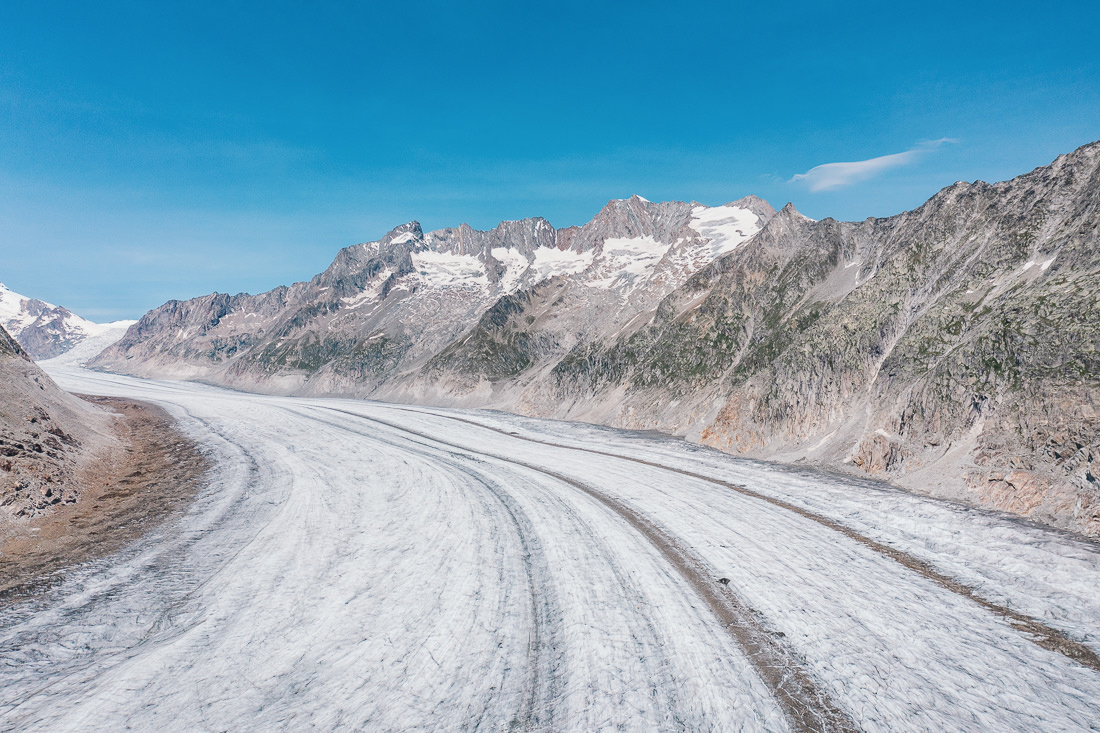 011 aletschgletscher luftaufnahmen drohne wanderung - Gletschertour zum Griesslisee und Aletschgletscher