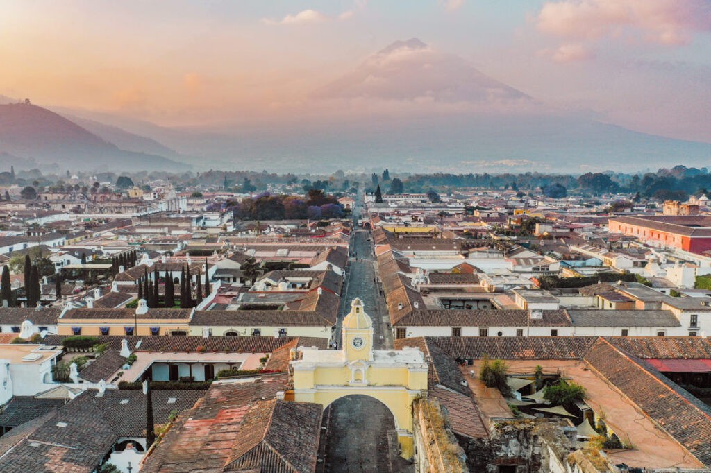 004 antigua historic town guatemala drone 1024x682 - Antigua (Guatemala) von oben