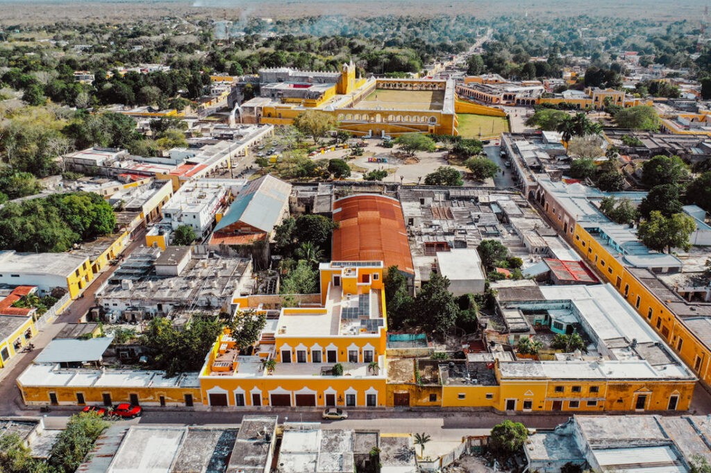 004 mexiko tempel yucatan 1024x682 - Alte Tempel auf Yucatan und die gelbe Stadt Izamal