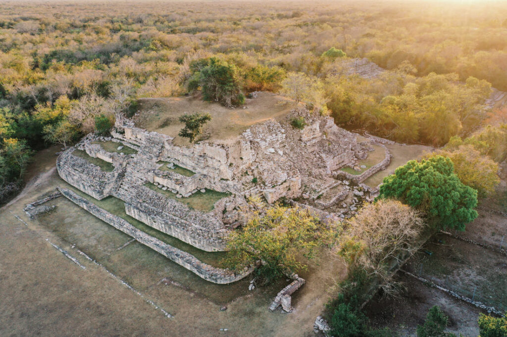 010 mexiko tempel yucatan 1024x682 - Alte Tempel auf Yucatan und die gelbe Stadt Izamal