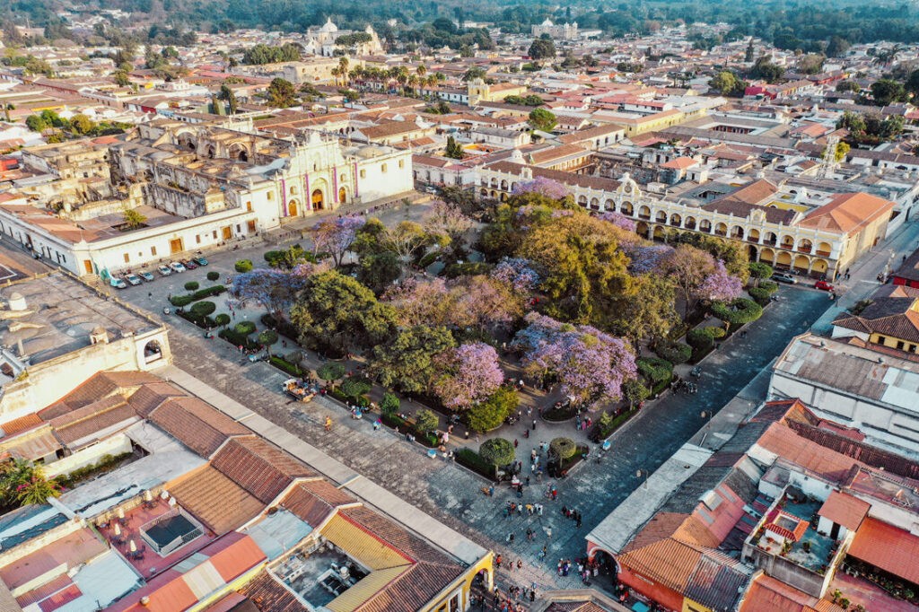 015 antigua historic town guatemala drone 1024x682 - Antigua (Guatemala) von oben